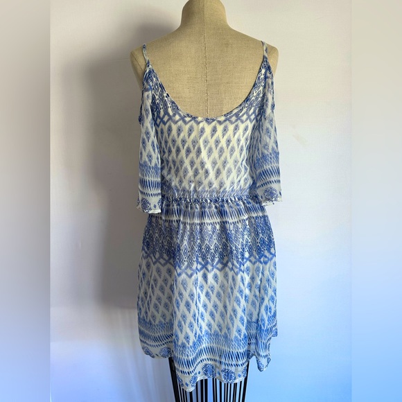 Hollister XS Beautiful Flowy Dress - Picture 4 of 7